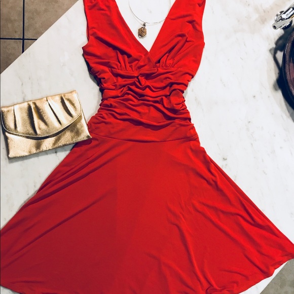 Cardinal red classic midi dress soft liquid flow - Picture 5 of 7